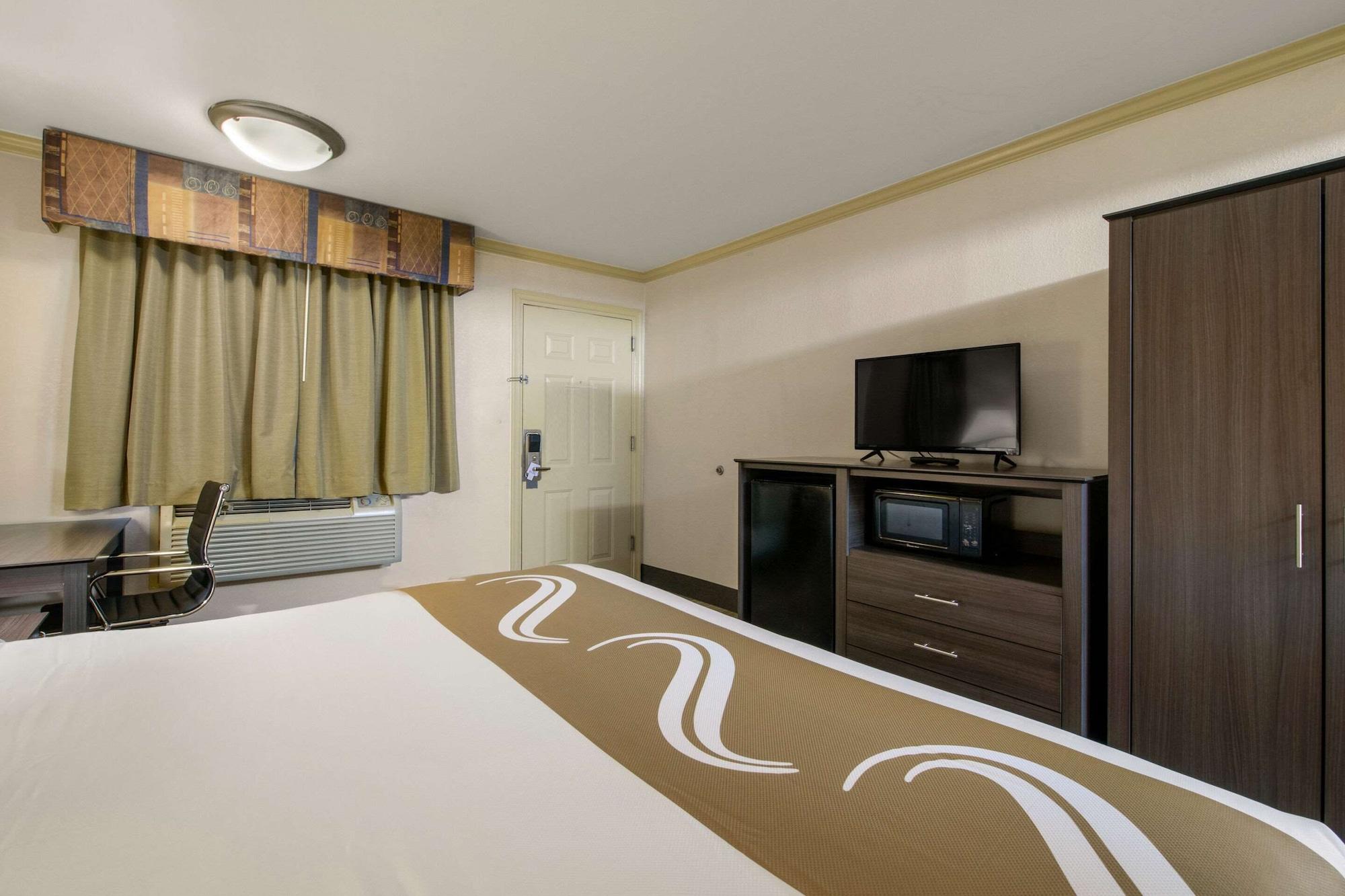 Hibiscus Inn & Suites Absecon Exterior foto